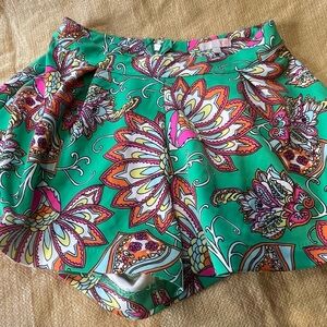 GB High Waist Green and Pink Floral Shorts/Skor